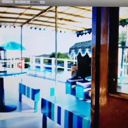 Schiff Ahoy, Hotelschiff, Hausboot, Boot, Passagierschiff Bed and Breakfast Στουτγκάρδη